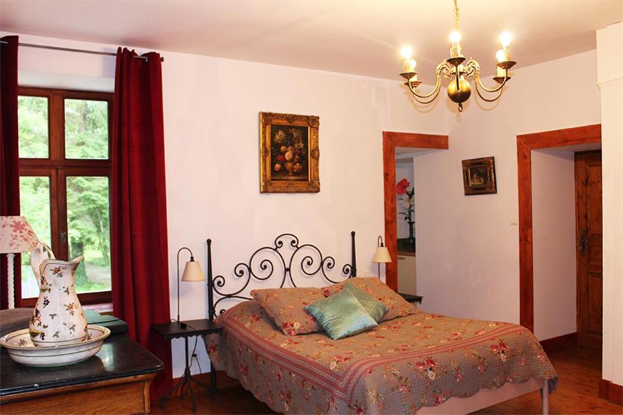 Domaine De Syam - Gites, Chambres D'Hotes & Cabanes Exteriör bild