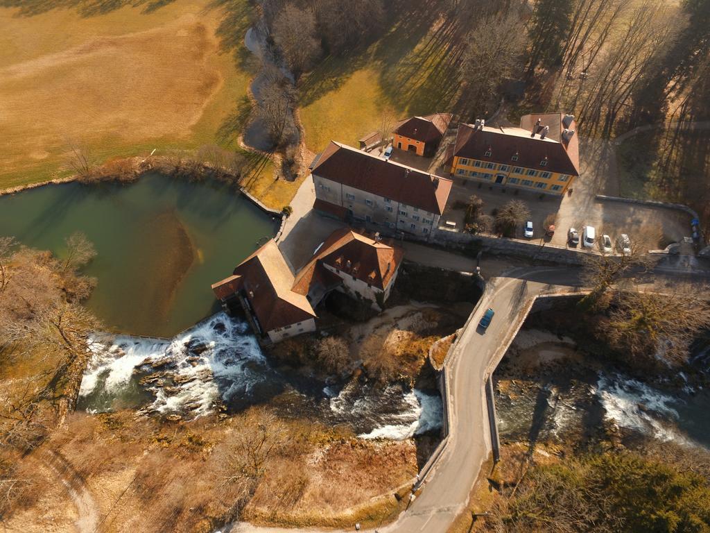 Domaine De Syam - Gites, Chambres D'Hotes & Cabanes Exteriör bild