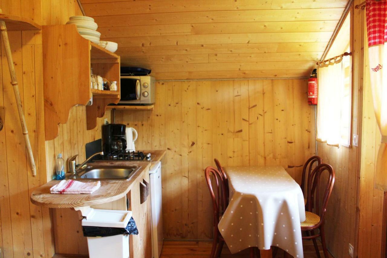 Domaine De Syam - Gites, Chambres D'Hotes & Cabanes Exteriör bild